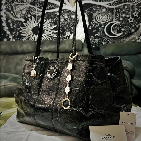 Vintage style COACH soho shoulder bag kisslock Black Leather Tote handbag - Picture 9 of 17